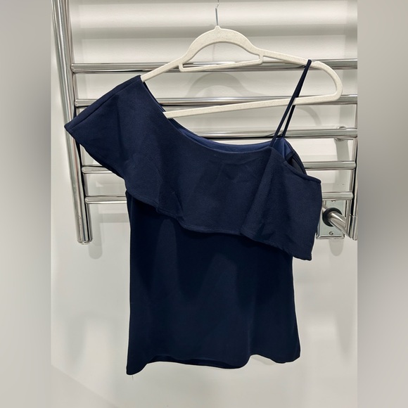 Banana Republic one shoulder top - Picture 3 of 5